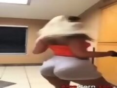 American Girl With Fat Ass Dancing On Periscope