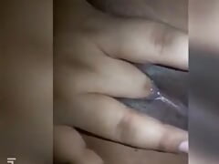 Hot fingering pussy juice