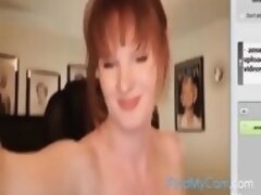 Big Tits MILF Shows Naked in Pussy Maturbation Show