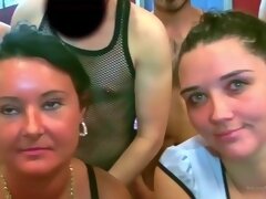 Amateur Girlfriend Anal Group Sex With Facials